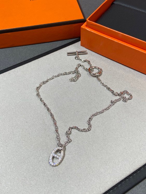 Hermes pig nose full diamond necklace