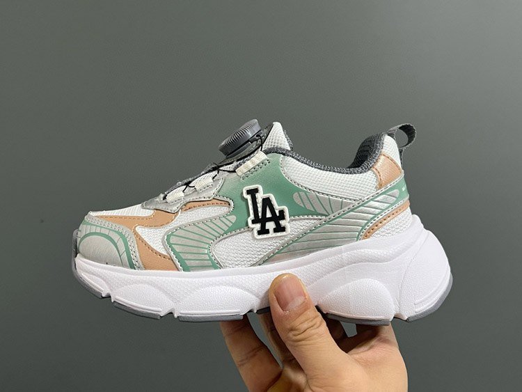 MLB New York Yankees low-top children's non-slip and wear-resistant shoes